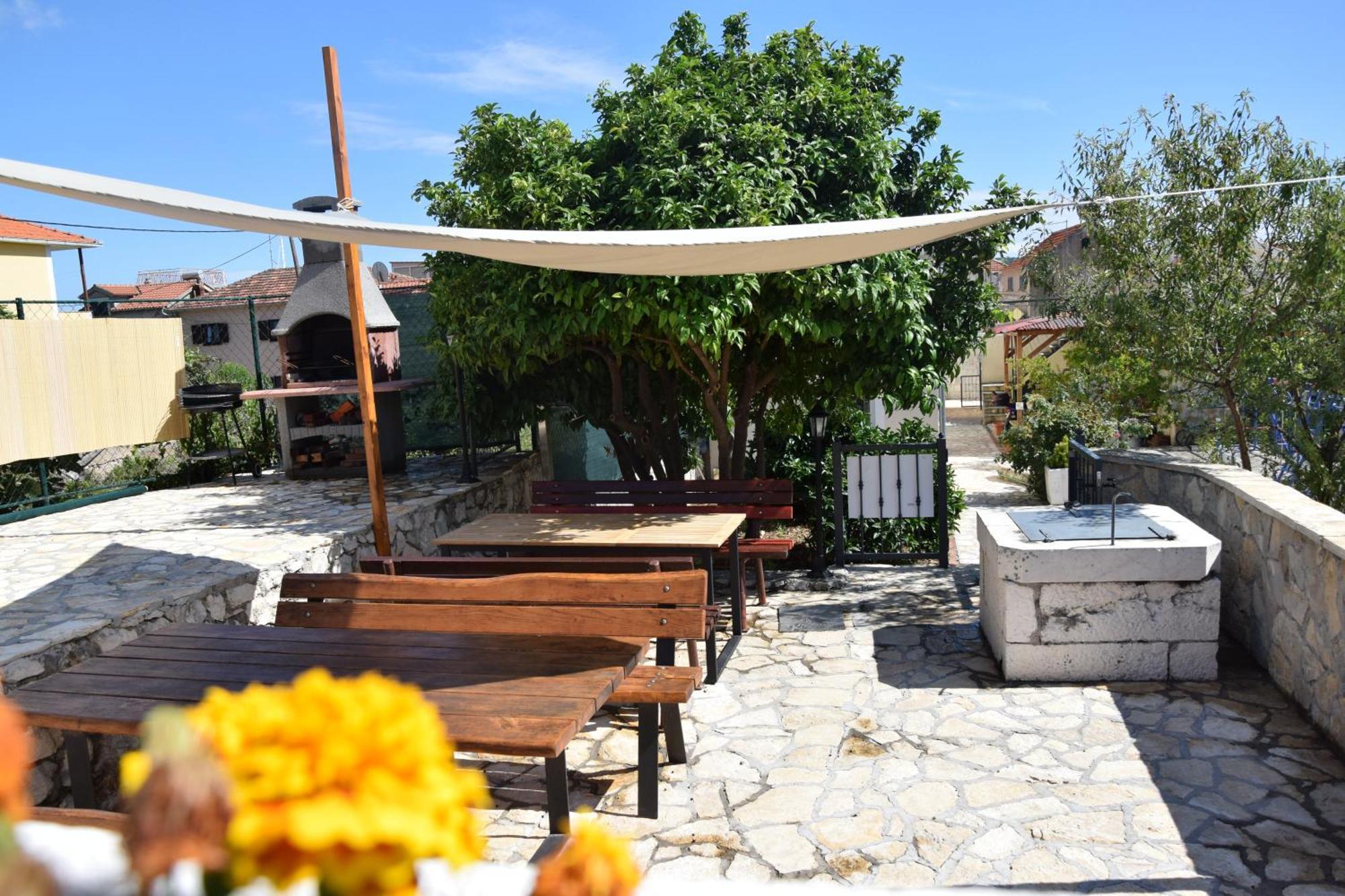 Marta II Your Holiday Home In Seget Center Трогир Экстерьер фото