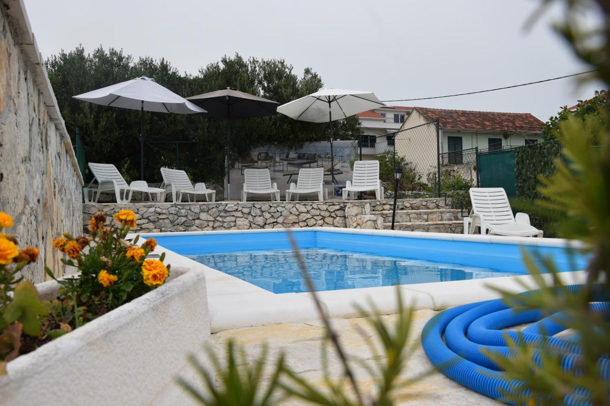 Marta II Your Holiday Home In Seget Center Трогир Экстерьер фото
